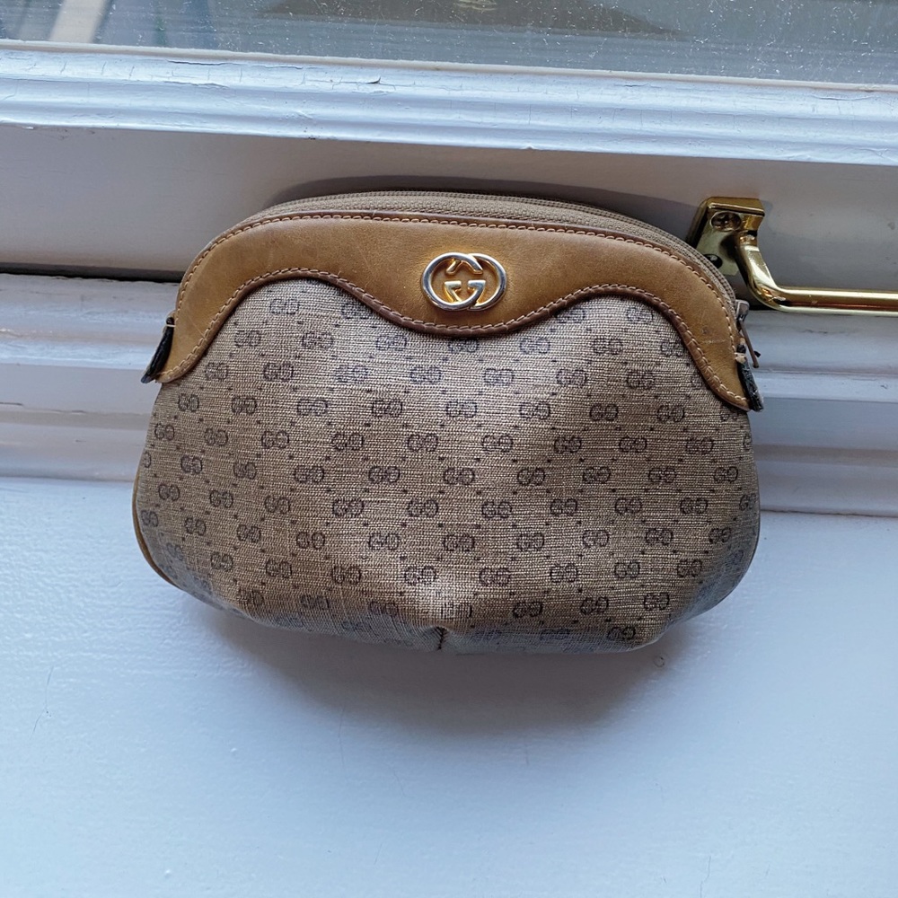 Small Authentic Gucci Pouch
